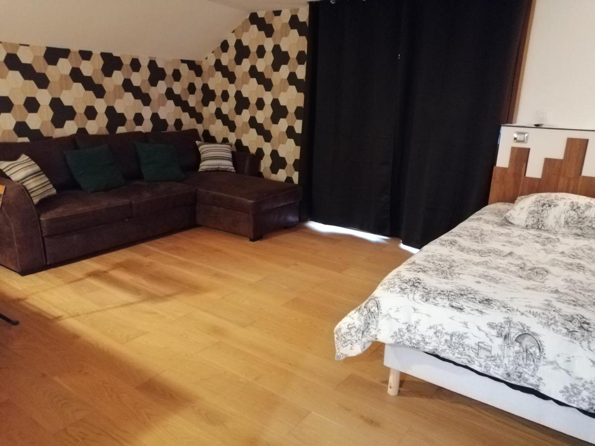 Le Gite Du Chtihameau Avec Piscine Interieure Privative, Selon Date Bassee Kültér fotó